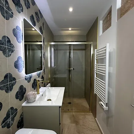 - Chic & Cosy Au Nouveau Port Appartement *